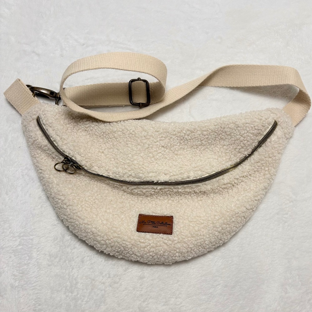 Minimalist Teddy Fleece Fanny Pack Slouchy Crescent Crossbody Bag Neutral